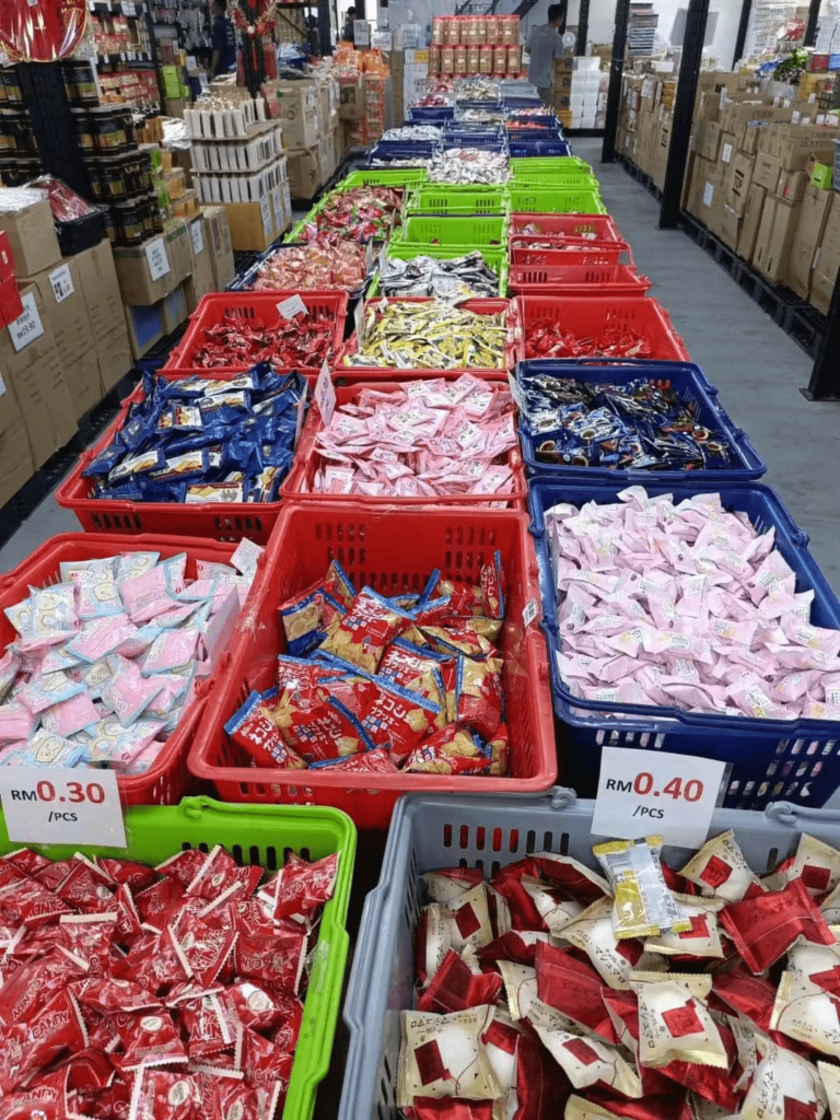 Wholesale stores in JB - Rainbow Live Online snacks